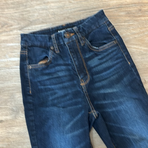 Bluenotes Denim - Picture 2 of 5